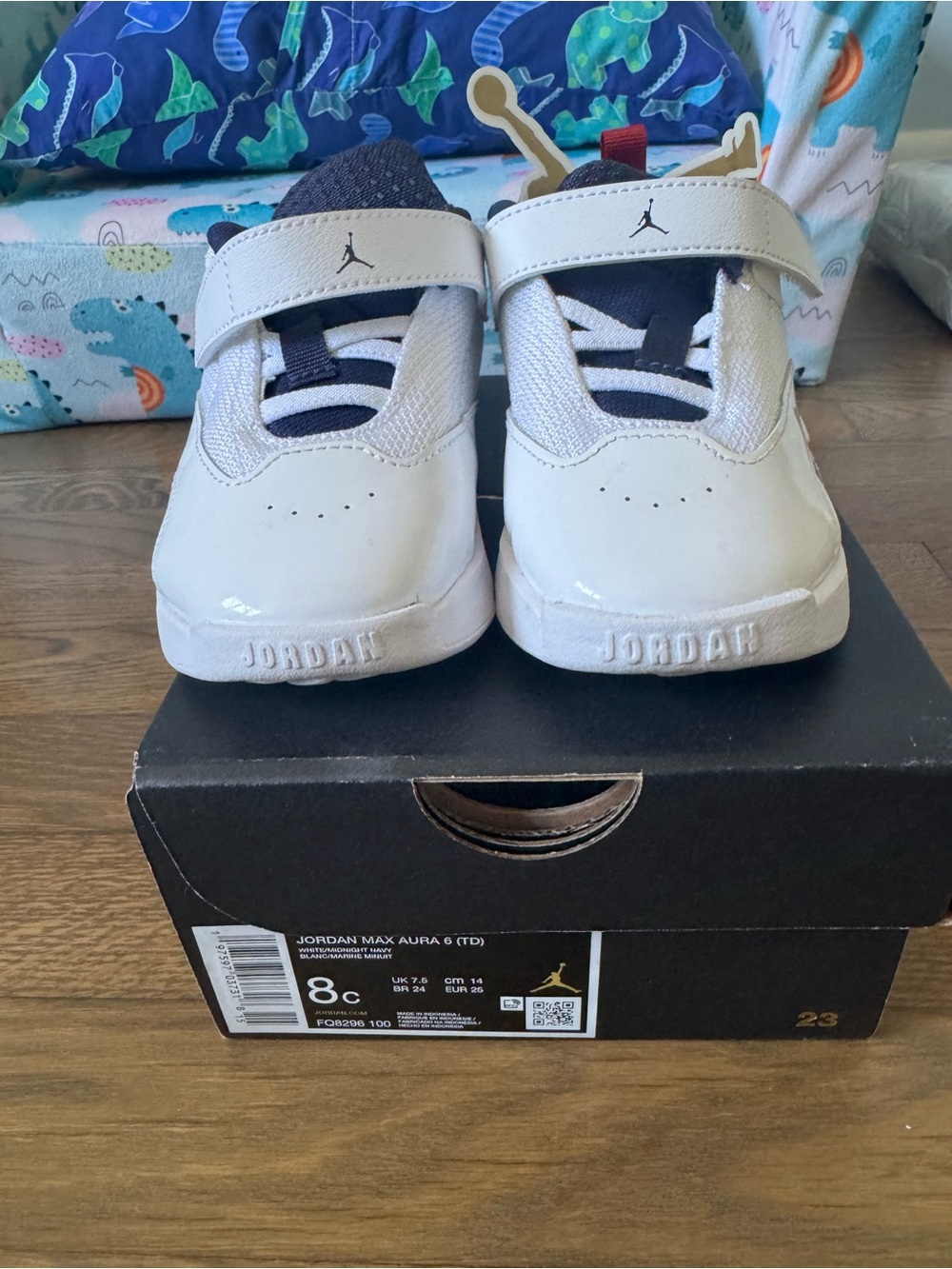 Jordan Kids White and Navy Hook-and-Loop Sneakers